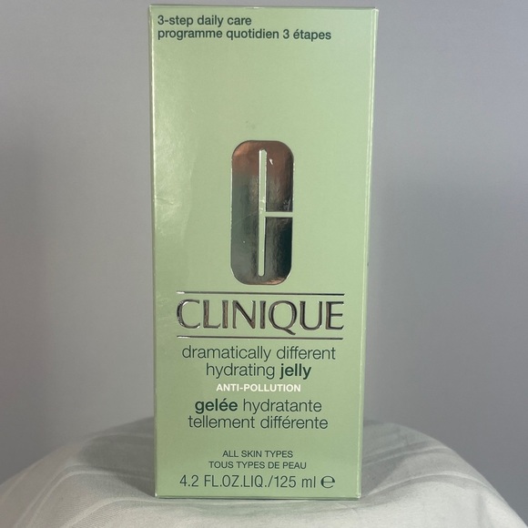 Clinique Other - Clinique Dramatically Different Hydrating Jelly 4.2 oz 125 ml NEW IN BOX